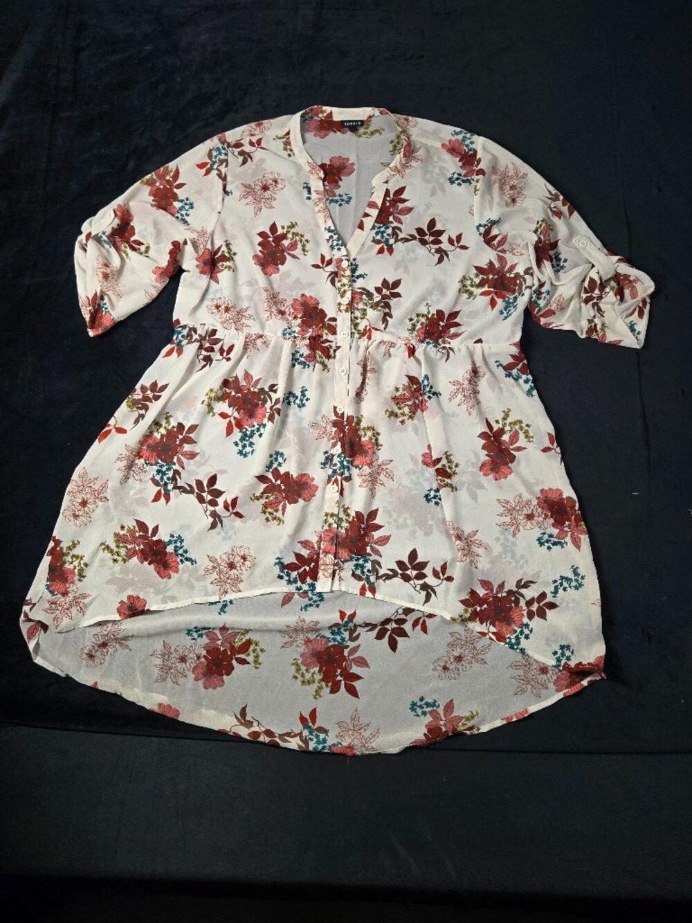 Torrid Size 1 Floral Button Front High Low Tunic Blouse